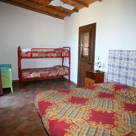 Farmház Fattoria Manostalla Chiarelli Partinico