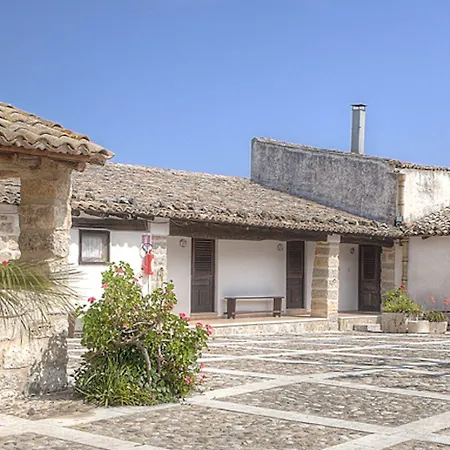 Farmház Fattoria Manostalla Chiarelli Partinico