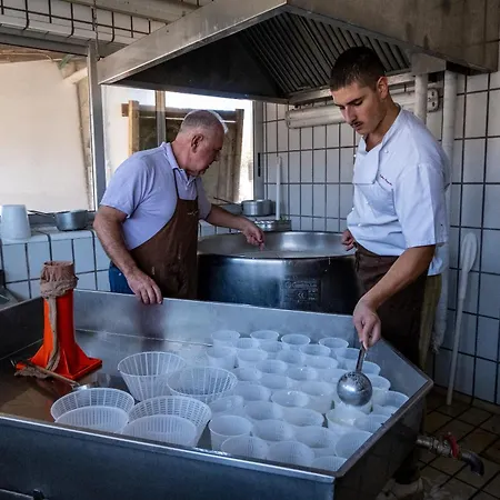 Farmház Fattoria Manostalla Chiarelli Partinico
