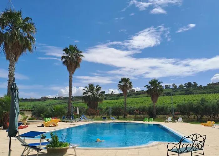 Fattoria Manostalla Chiarelli 农家乐 *