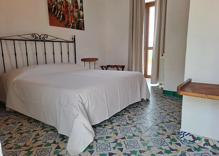 农家乐 Fattoria Manostalla Chiarelli 巴莱斯特拉泰